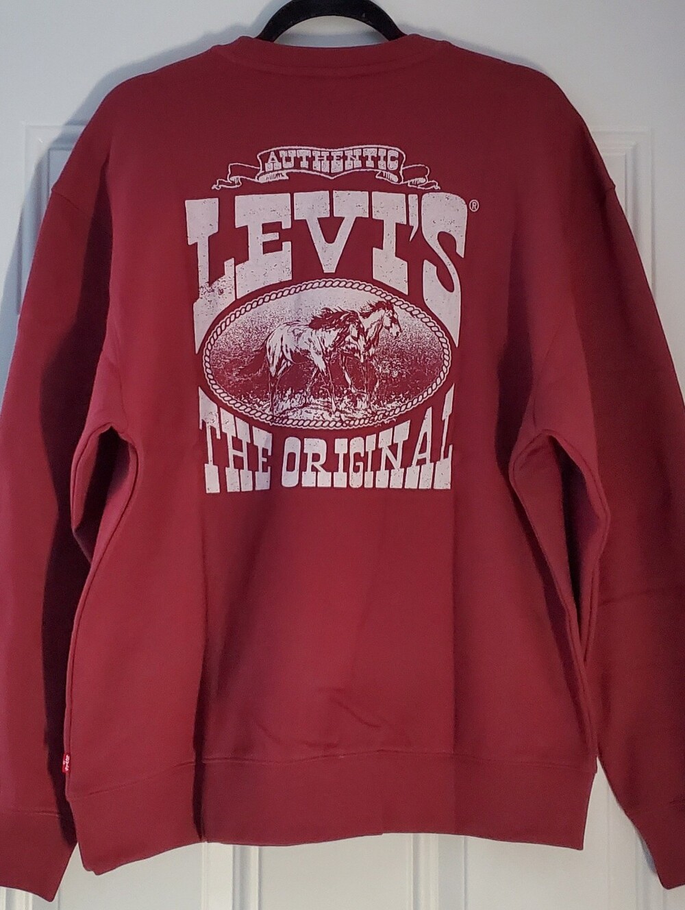 Levi's Men's Crewneck Sweatshirt in Burgandy